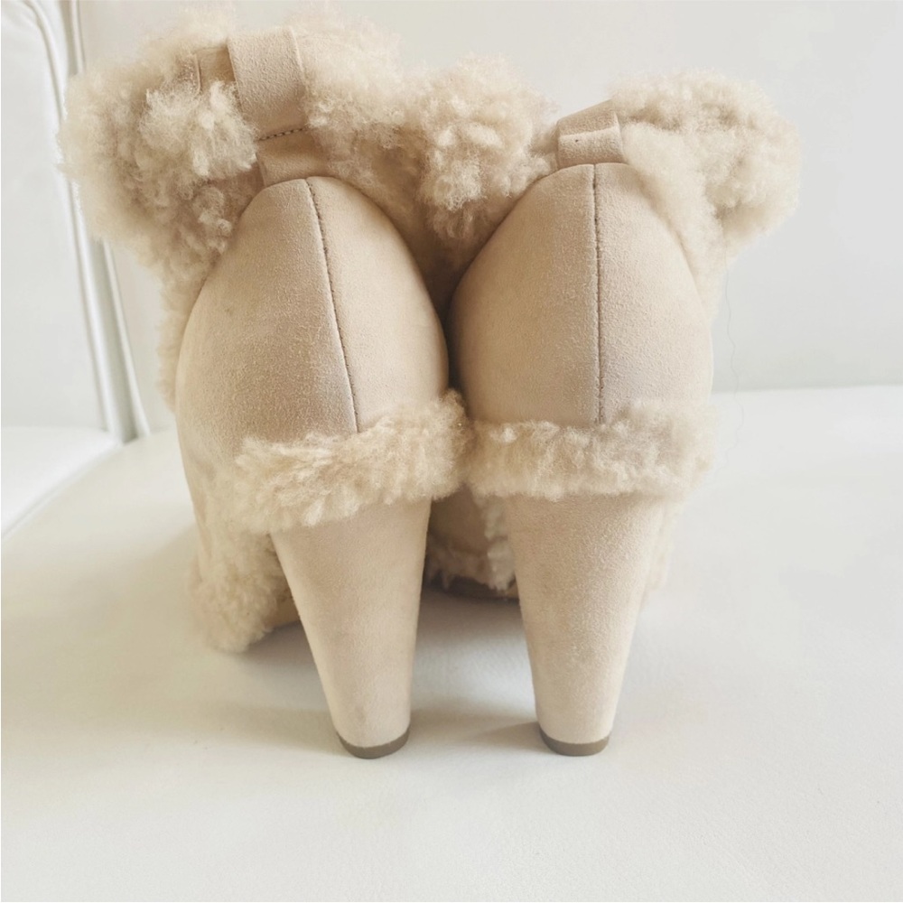 Chloe Beige Furry Heeled Boots
NEVER WORN - Picture 3 of 5